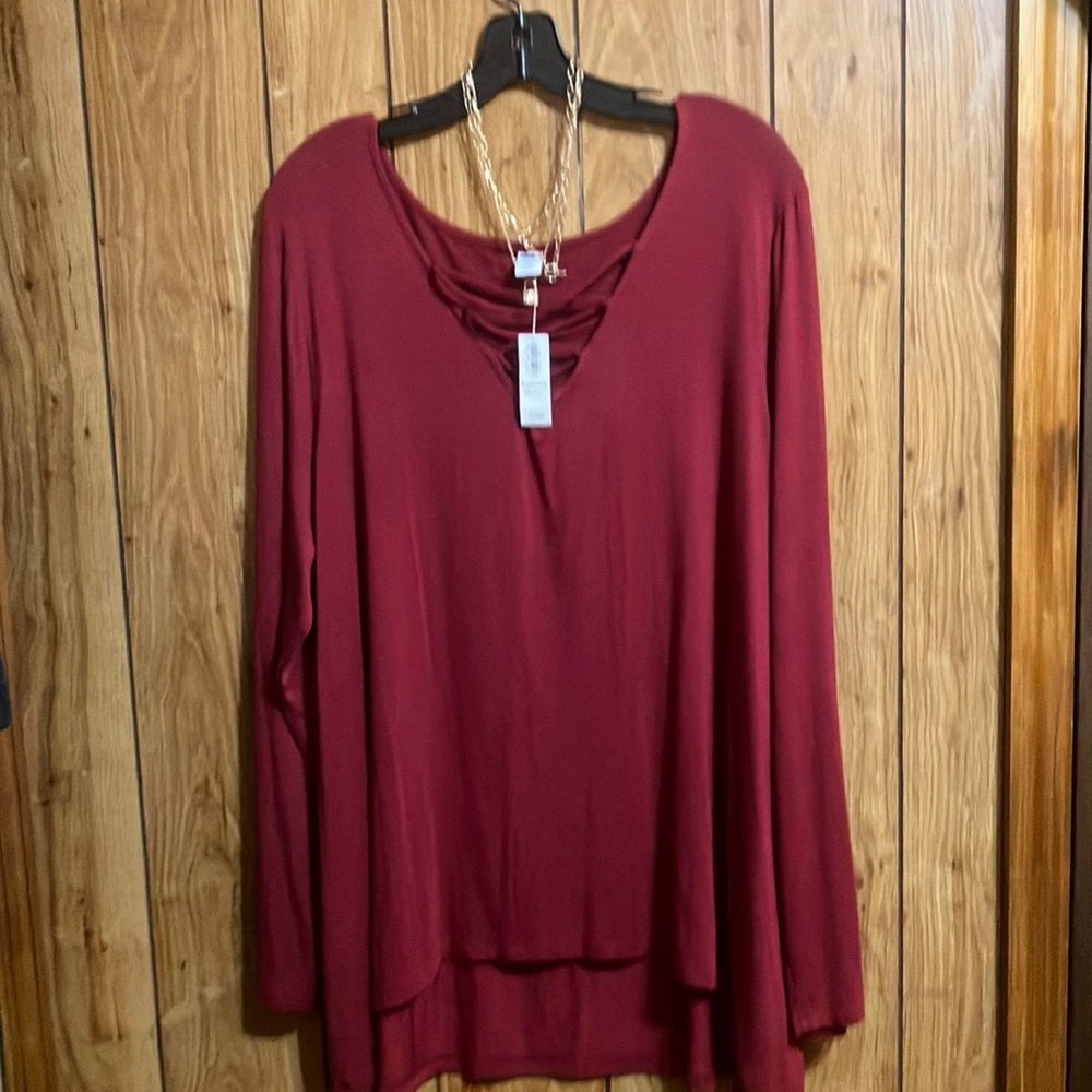Old Navy XXL Burgundy long sleeve shirt. Brand New With Tags!